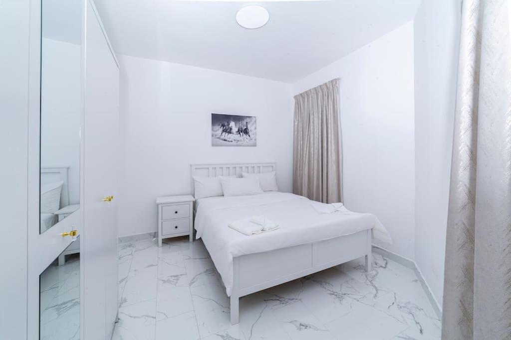 Luxury 2 Bedroom Apartment In Dubai Marina & Jbr Beach ภายนอก รูปภาพ