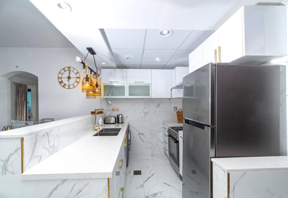 Luxury 2 Bedroom Apartment In Dubai Marina & Jbr Beach ภายนอก รูปภาพ