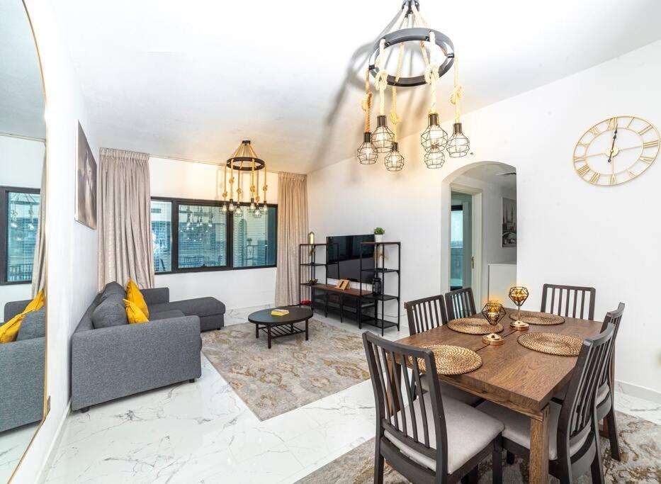 Luxury 2 Bedroom Apartment In Dubai Marina & Jbr Beach ภายนอก รูปภาพ
