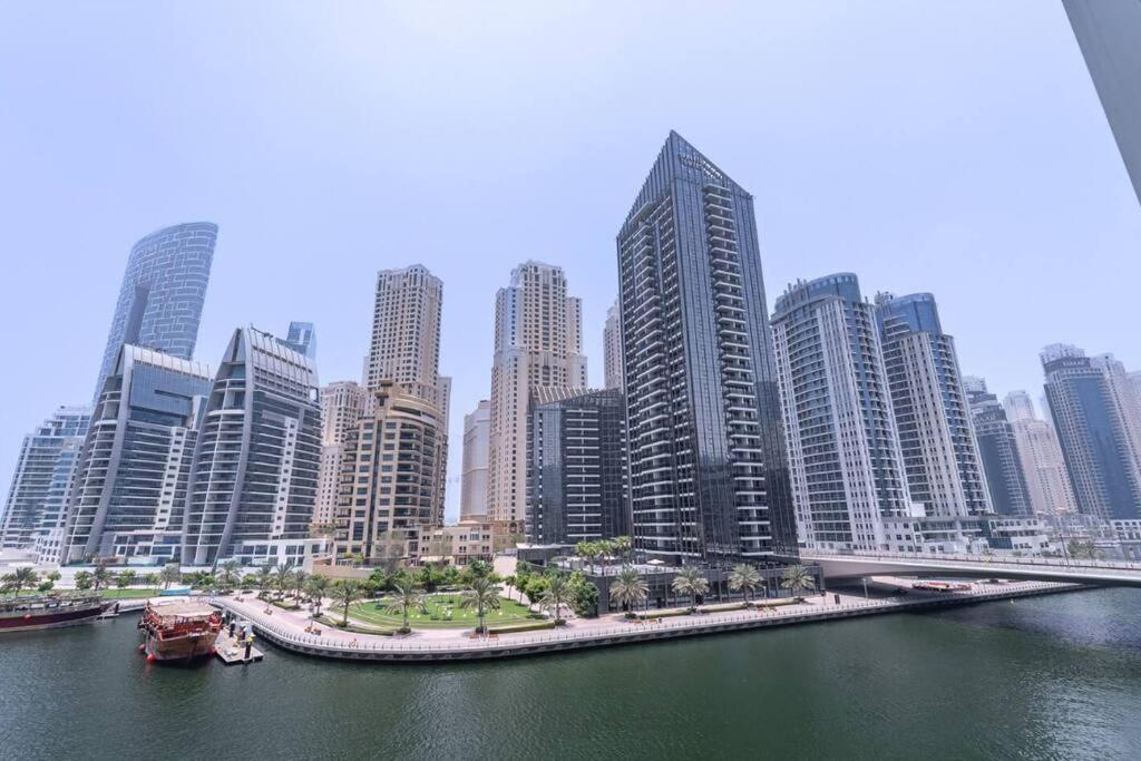 Luxury 2 Bedroom Apartment In Dubai Marina & Jbr Beach ภายนอก รูปภาพ