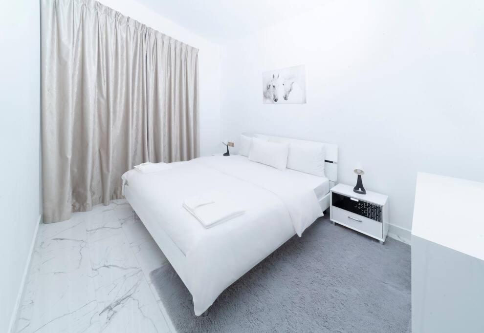 Luxury 2 Bedroom Apartment In Dubai Marina & Jbr Beach ภายนอก รูปภาพ
